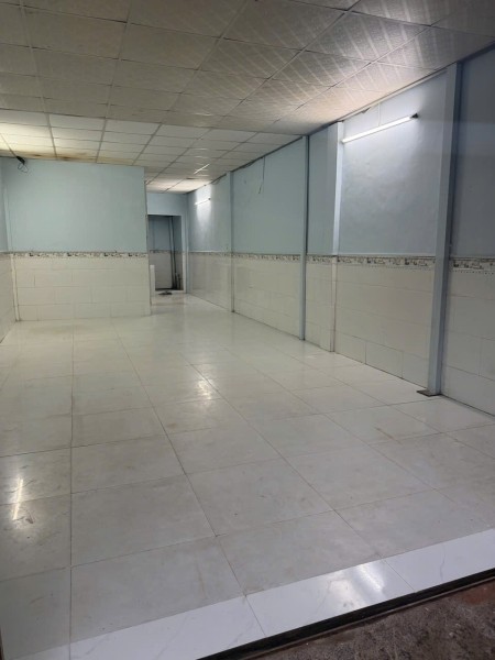 Cho thuê nhà mặt tiền nguyên căn đường Hồ Thành Biên.4x14, nhà trống giao ngay. Hợp đồng Lâu dài