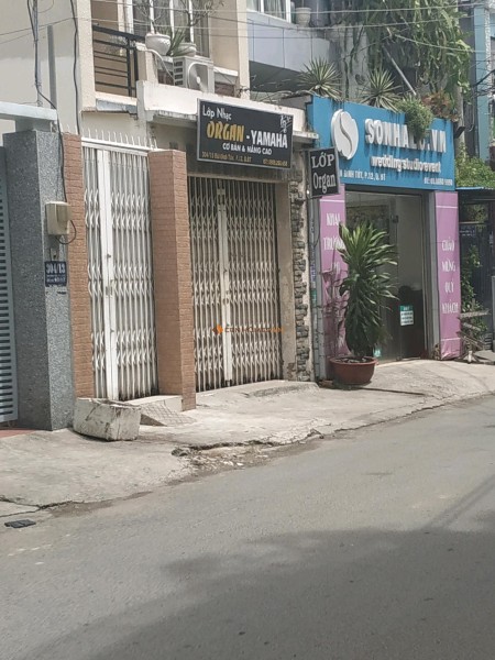 Mặt bằng hẻm xe hơi 304, Bùi Đình Túy, Bình Thạnh *Khu vực đông đúc*