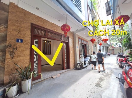 - Chính chủ cho phòng ở, nhà kề chợ Lai Xá, ô tô đỗ cửa, cách Quốc lộ 32 chỉ 80m, nội thất đầy đủ