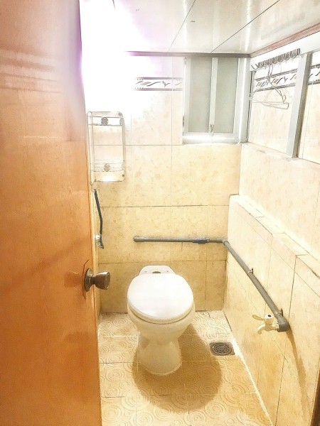 Cần bạn nữ ở ghép Đỗ Thị Lời, Q3 cũ