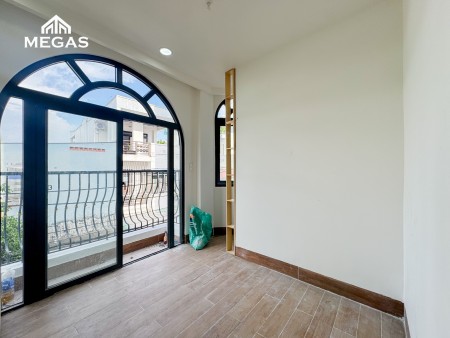 STUDIO MỚI XÂY 100% - THANG MÁY, FULL NỘI THẤT NGAY CHỢ THẠCH ĐÀ