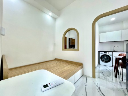 Cho thuê căn hộ 1PN, có ban công - Đinh Bộ Lĩnh, Bình Thạnh gần Hàng Xanh và Quận 1, 3 và Phú Nhuận
