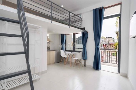 Gác Lửng gần Lạc Long Quân Giao Âu Cơ, ĐH Văn Hiến Tân Phú