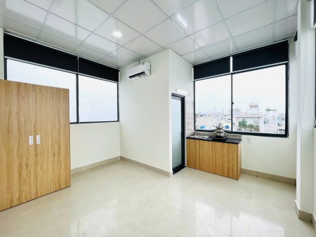 PHÒNG MỚI XÂY ĐÓN NẮNG NGAY PHAN VĂN HÂN TRUNG TÂM DỄ DI CHUYỂN