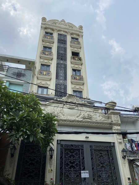 chốt nhanh 3tr5 phòng có thang máy ngay Vòng Xoay Phú Lâm 10p lên trung tâm