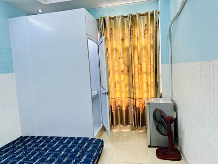 PHÒNG MẶT TIỀN Q11 - TRUNG TÂM PHÚ THỌ - FULL NỘI THẤT CÓ 3TR/THÁNG