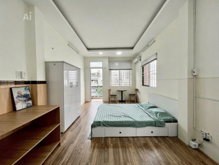 CHDV ban công FULL NT đường hiền vương tân phú 30m2 WC riêng
