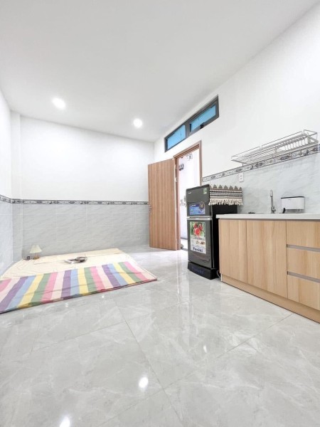 Phòng trệt máy lạnh giá rẻ gần Lê Đức Thọ, Nguyễn Oanh