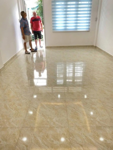 Chung cư Hoàng Sa Quận 3 thang bộ lầu 2 giá 8.5Tr/th 1PN có ban công nhà trống sẵn.