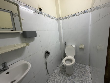 Phòng cho thuê giá 2tr, giờ giấc tự do