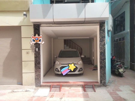 Cho thuê nhà nguyên căn diện tích 33m2 x 6 tầng, có gara ô tô , giá 10tr/tháng