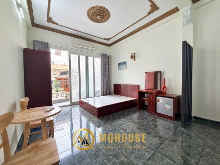 Căn hộ studio balcony 35m2 đầy đủ nội thất gần Metro Bến Thành, chợ Bến Thành, đh Hoa Sen, Văn Lang