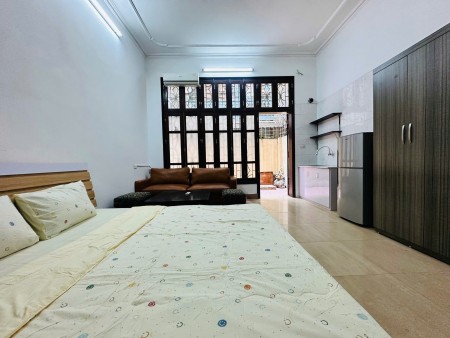 Cho thuê CCMN KĐT Định Công, 35m2, có sân riêng, 4.5tr