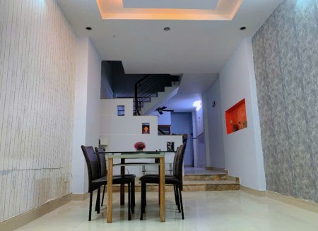 Cho thuê nhà nguyên căn, gồm nội thất tại Quận Tân Bình