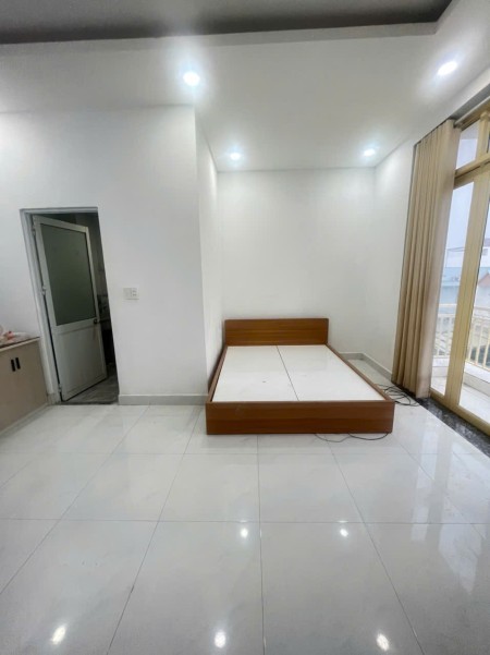PHÒNG MỚI TINH 30M2 - FULL NỘI THẤT - BAN CÔNG THOÁNG MÁT QUẬN 7 (Cho nuôi thú cưng )