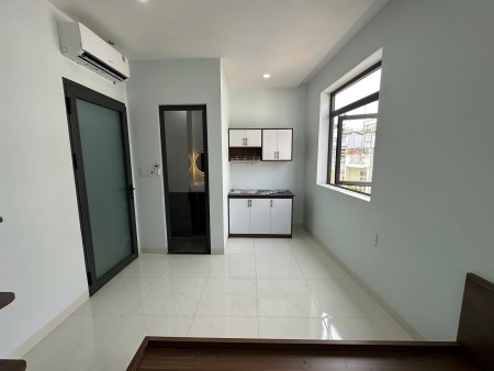 Khai trương căn hộ mới xây 100%, cửa sổ cực thoáng mát - Bạch Đằng gần ĐH HUTECH, UEF, UTH, FTU, HIU