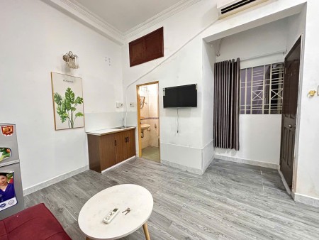 STUDIO FULL NỘI THẤT RỘNG RÃI NGAY TRUNG TÂM QUẬN 3