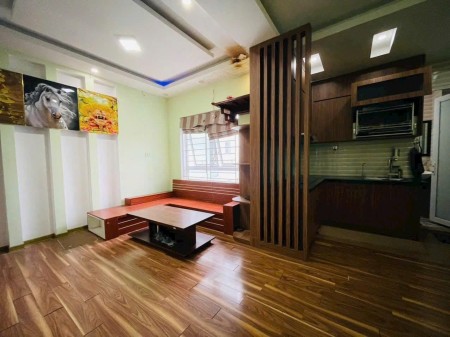 Chính chủ cho thuê chung cư Phú Thọ, Nguyễn Thị Nhỏ-2PN, nội thất tốt giá 12tr5/tháng