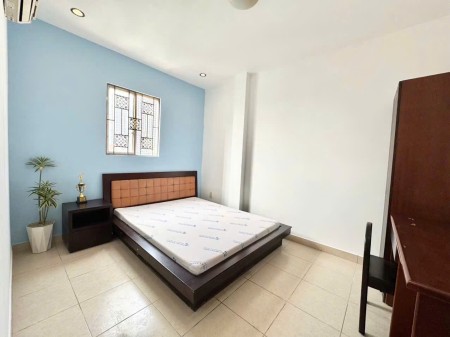 Ngay Phạm Văn Đồng, cầu vượt Linh Xuân, Phòng full nội thất, rộng rãi