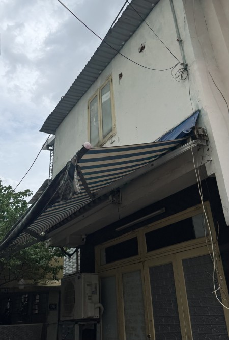 Cho thuê lầu 1 lối đi riêng Cư Xá Đường Sắt, Lý Thái Tổ, Q.3 (P. Bàn Cờ)
