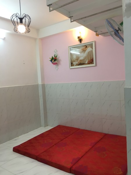 PHÒNG TRỆT, 16m2, đường Nhiêu Tâm, Q5_ 3tr6/ tháng