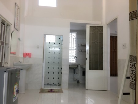 ***PHÒNG RỘNG Q5 - 35m2 - CÓ GÁC RỘNG- Y CHANG HÌNH***