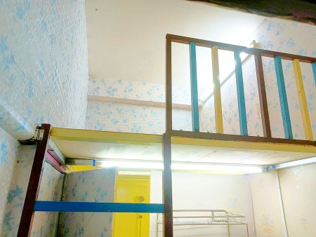 PHÒNG NGAY CỘNG HOÀ GẦN NHÀ GAT3 CÓ GÁC MÁY LẠNH BAN CÔNG