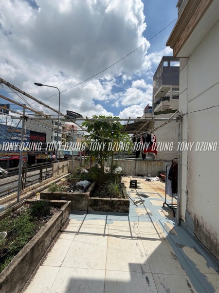 Đi đến slide 8