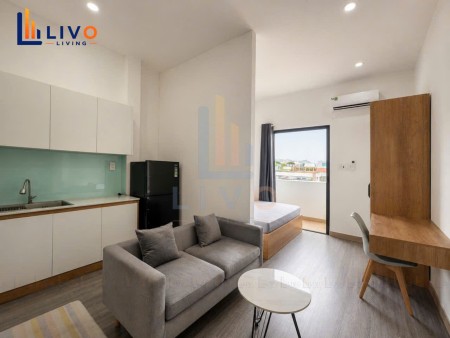 Cho thuê phòng ban công lớn, tách bếp – Nguyễn Gia Trí, Bình Thạnh gần HUTECH, UEF, FTU, UTH, HIU