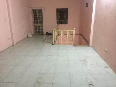 Nhà riêng ngõ 663 trương định gần nam đô dt60m2x3t giá 8tr
