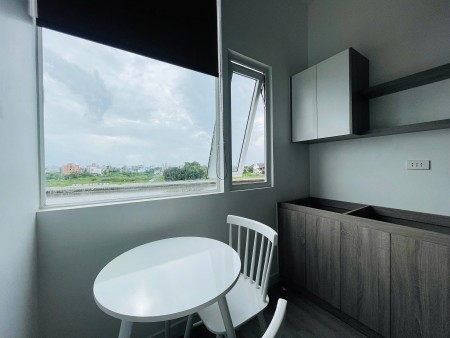 Phòng cao cấp view sông có gác (Bình Lợi)