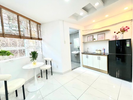 CĂN HỘ FULL NỘI THẤT TÁCH BẾP HIỆN ĐẠI TẠI TRƯƠNG QUỐC DUNG PHÚ NHUẬN. GẦN ĐH MỞ, ĐH KINH TẾ...