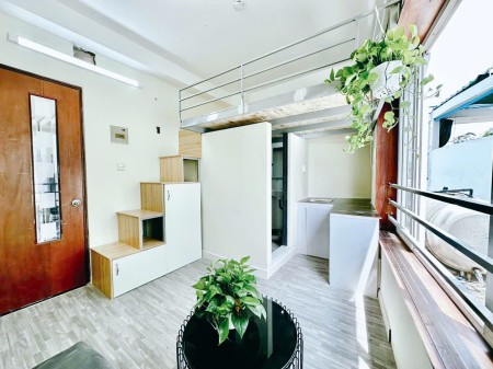 cho thuê phòng có gác cửa sổ lớn thoáng mát, gác cao Bạch Đằng, Bình Thạnh, gần UEF, Hutech, Uth