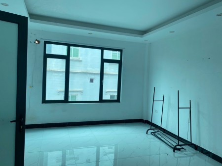 Cho thuê nhà riêng 5PN, 5WC tại số 43 ngõ 29 Hưng Phúc, 10 triệu, 38m2