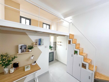 Cho Thuê Phòng Có Gác-Full nội thất ngay Điện Biên Phủ gần Ngã Tư Hàng Xanh đi bộ qua UEF, HIU