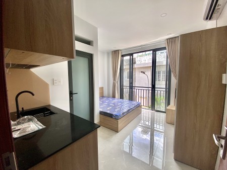Mới 100% Studio rộng 30m² - ban công - máy giặt riêng gần trường UTH, FTU, Hutech...