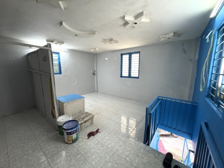 Cho thuê lầu 1 lối đi riêng Cư Xá Đường Sắt, Lý Thái Tổ, Q.3 (P. Bàn Cờ)