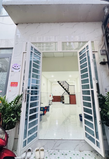 NHÀ NC MỚI 2PN GẦN CẦU THỦ THIÊM GIÁP QUẬN 1
