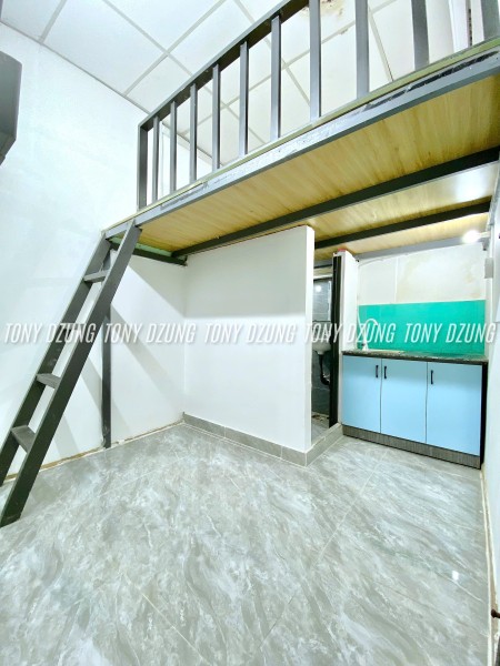 PHÒNG GÁC CÓ CỬA SỔ - SẴN KỆ BẾP - NGAY SÁT ĐH CÔNG NGHIỆP - ĐH VĂN LANG - EMART PHAN VĂN TRỊ