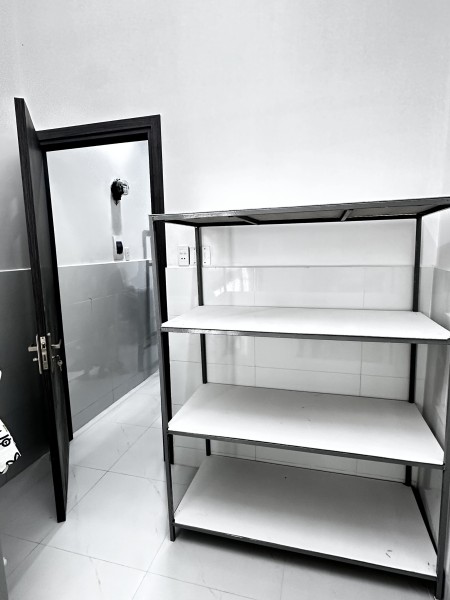 Phòng trọ có gác và Ký túc xá giá chỉ 900K/tháng tại 112/8/10 Đường An Bình, Phường 5, Quận 5