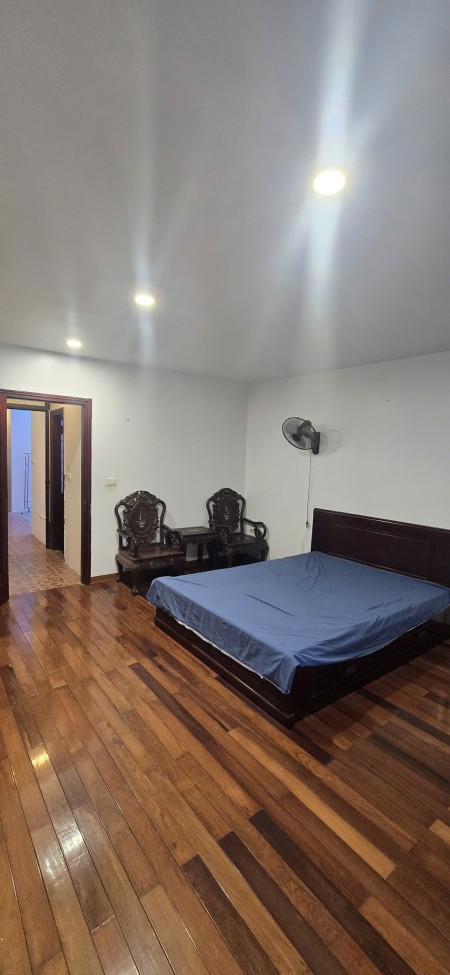 Chính chủ cho thuê phòng trọ mặt ngõ 285 Đội Cấn. TL 0963893586