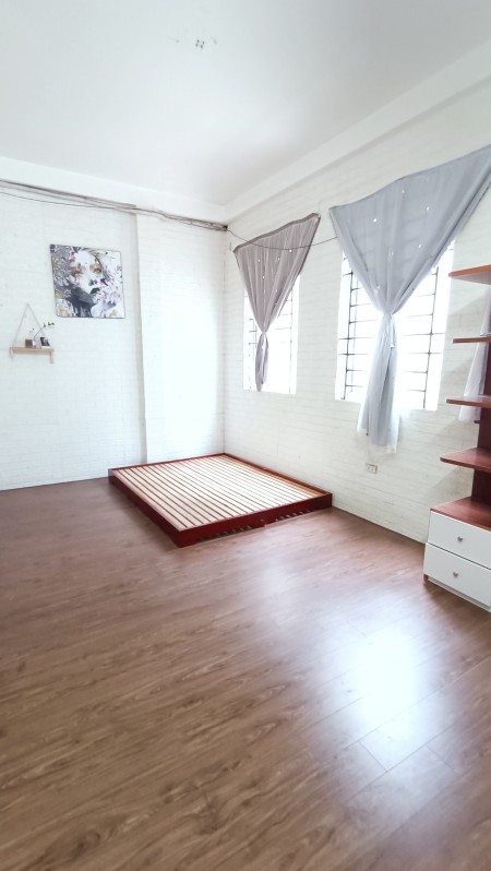 Phòng gần ĐH Thương Mại khép kín 3,7tr