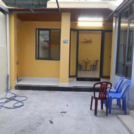 Cho thuê nhà nguyên căn tại trung tâm thành phố, gần bệnh viện đa khoa, trường học, siêu thị...T93m2