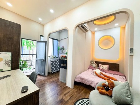 Cho thuê căn hộ 1 phòng ngủ có ban công đường ung Văn khiêm Bình Thạnh gần đại học ngoại thương 500m