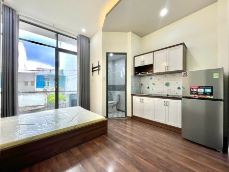 Căn Hộ Cho Thuê Bình Thạnh Ful Nội Thất Có Ban Công, Cửa Sổ – Gần Hàng Xanh, Bà Chiểu