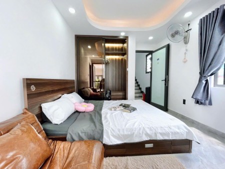 PHÒNG STUDIO CỬA SỔ TRỜI BAN CÔNG – HOÀNG HOA THÁM, BÌNH THẠNH