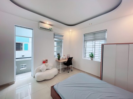 Cho thuê phòng có ban công, Full nội thất & máy giặt riêng Bình Thạnh gần IUH, VLU