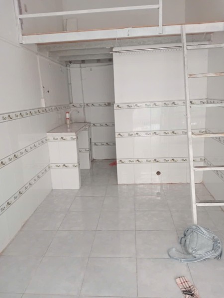 Phòng mới xây, trệt, không chung chủ, tự do, giá 2,5tr/tháng, đc: 43 đường số 6, p15, gv