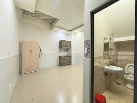 Phòng dưới đất 116/46 Dương Quảng Hàm văn minh gần ĐH Văn Lang giờ giấc tự do không chung chủ