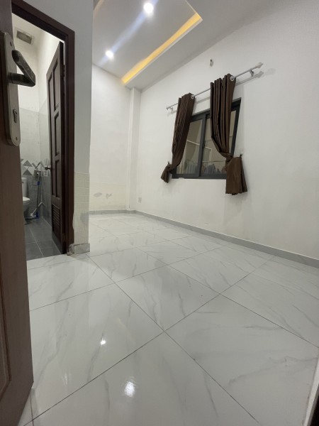 Cho Thuê Phòng Mới - 20m2 Máy Lạnh - Ngay BV Thủ Đức - Tô Ngọc Vân - Camera An Ninh